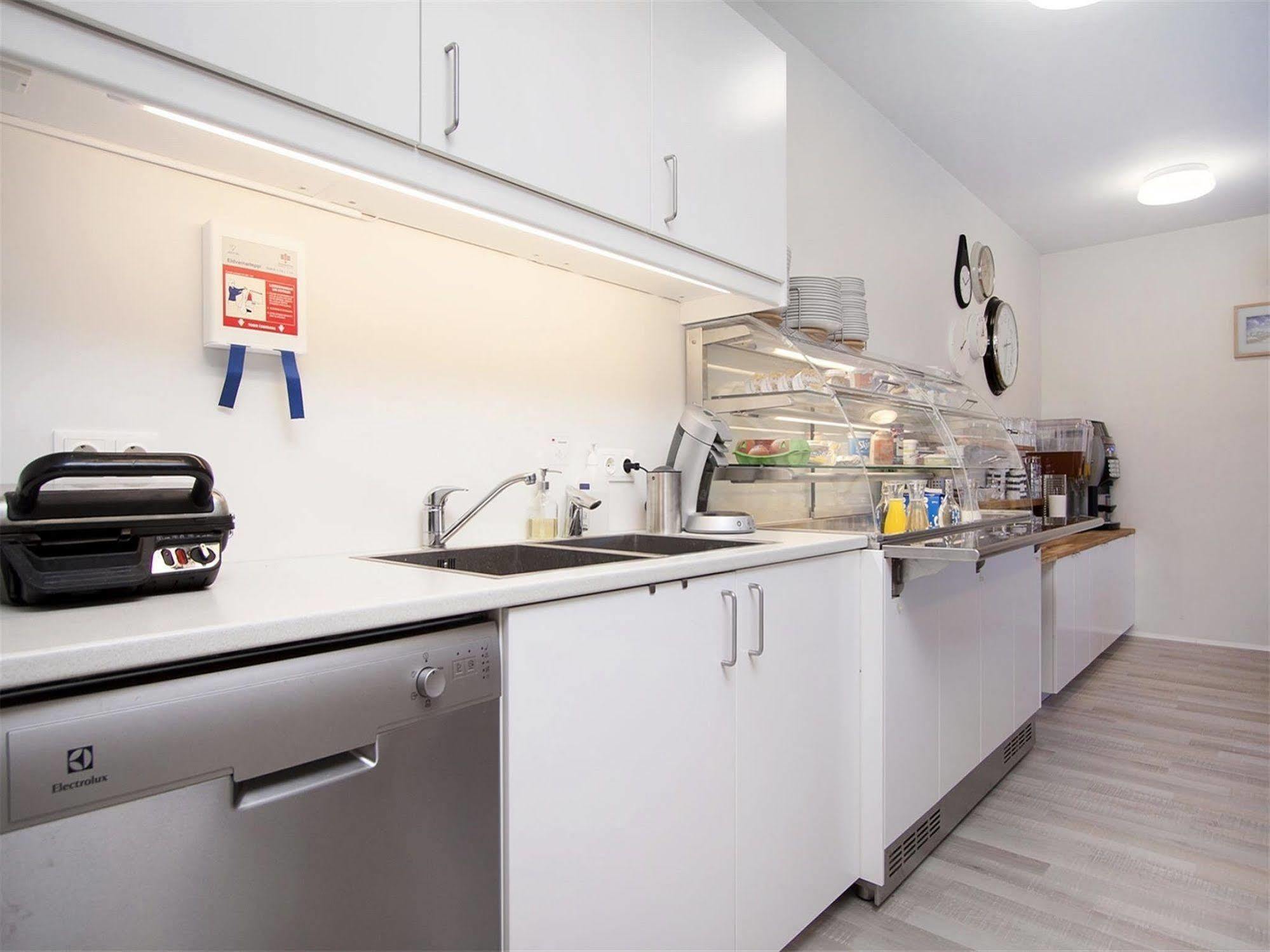 Kef Guesthouse By Keflavik Airport エクステリア 写真